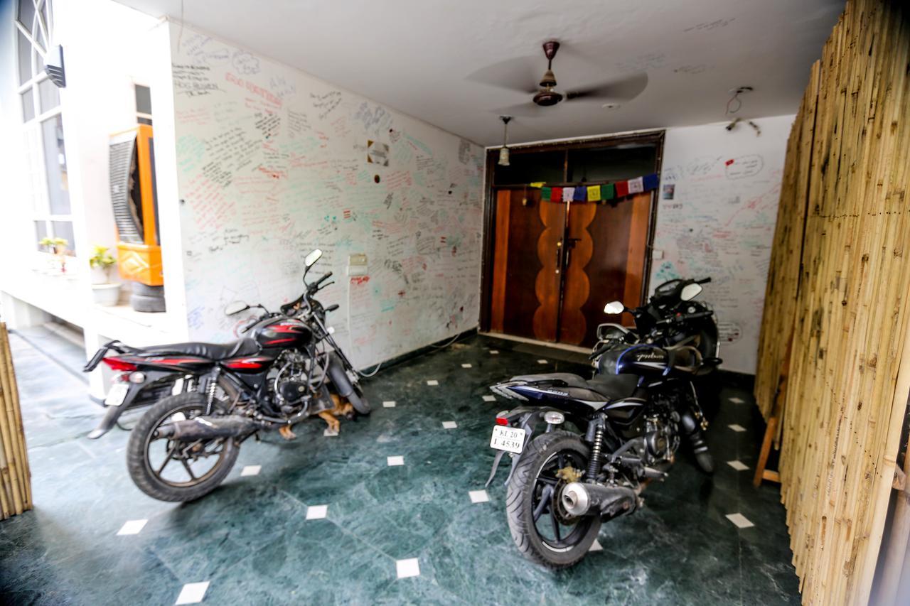 Hog - Hostel New Delhi Luaran gambar